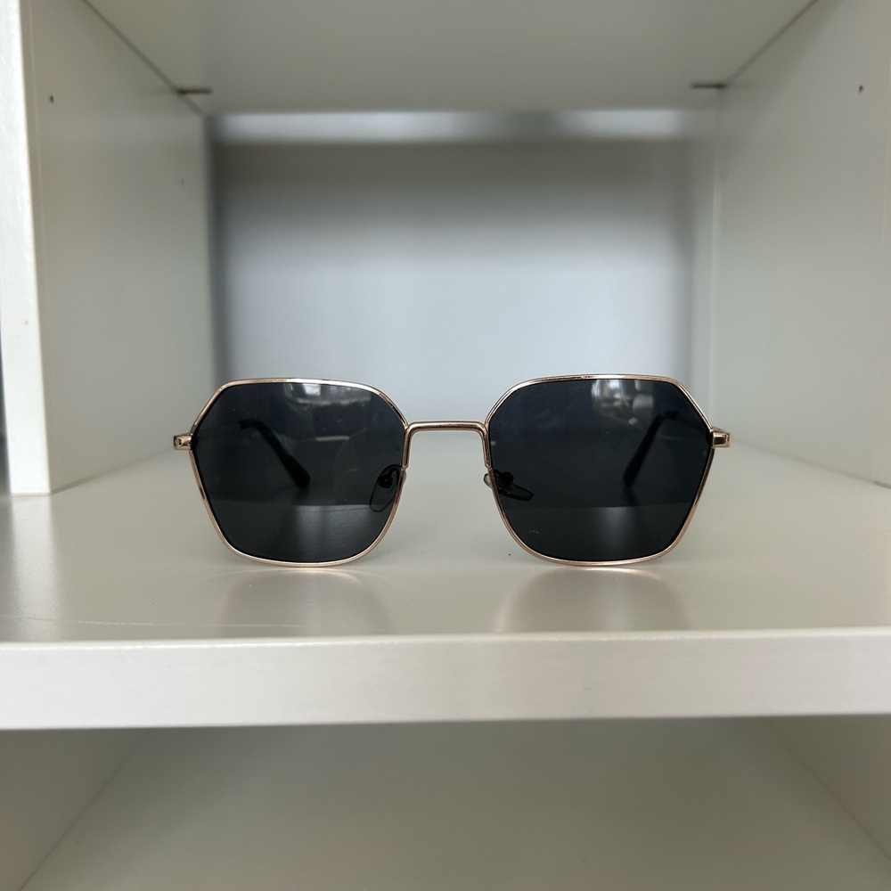 Geometric Black Lens Sunglasses with Gold Frame - Picture 2 of 3